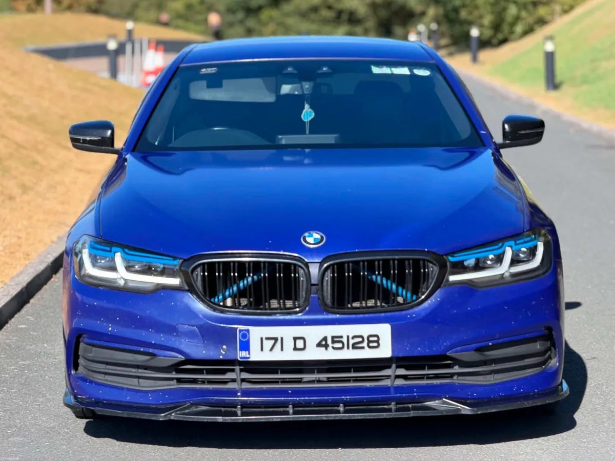 Bmw 520d G30 2017 - Image 3