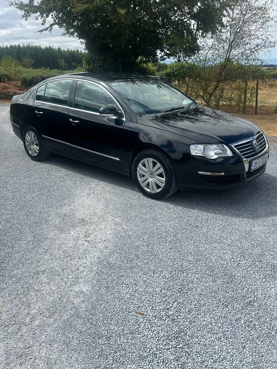 Volkswagen Passat - Image 2