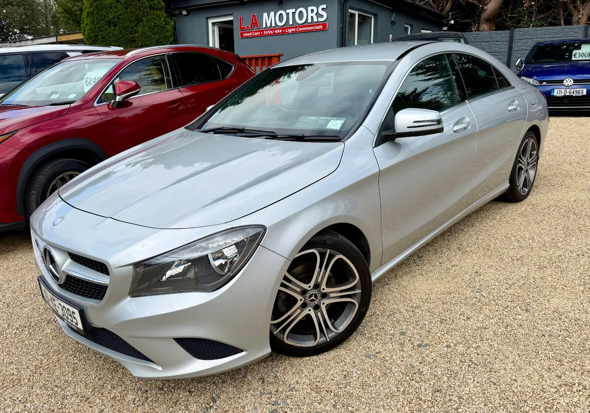 2016 Mercedes-Benz CLA Urban 1.6 Petrol Manual - Image 1