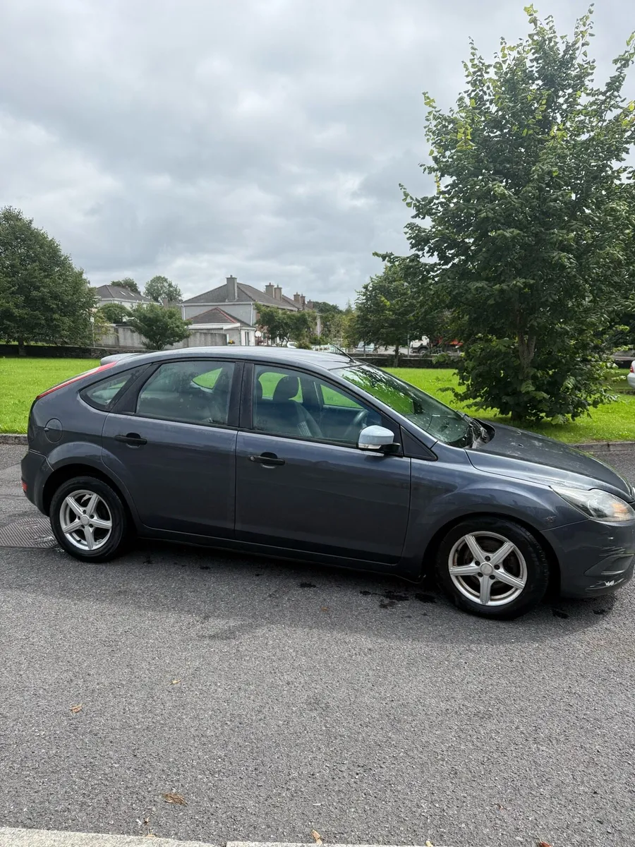 Ford Focus - Image 2