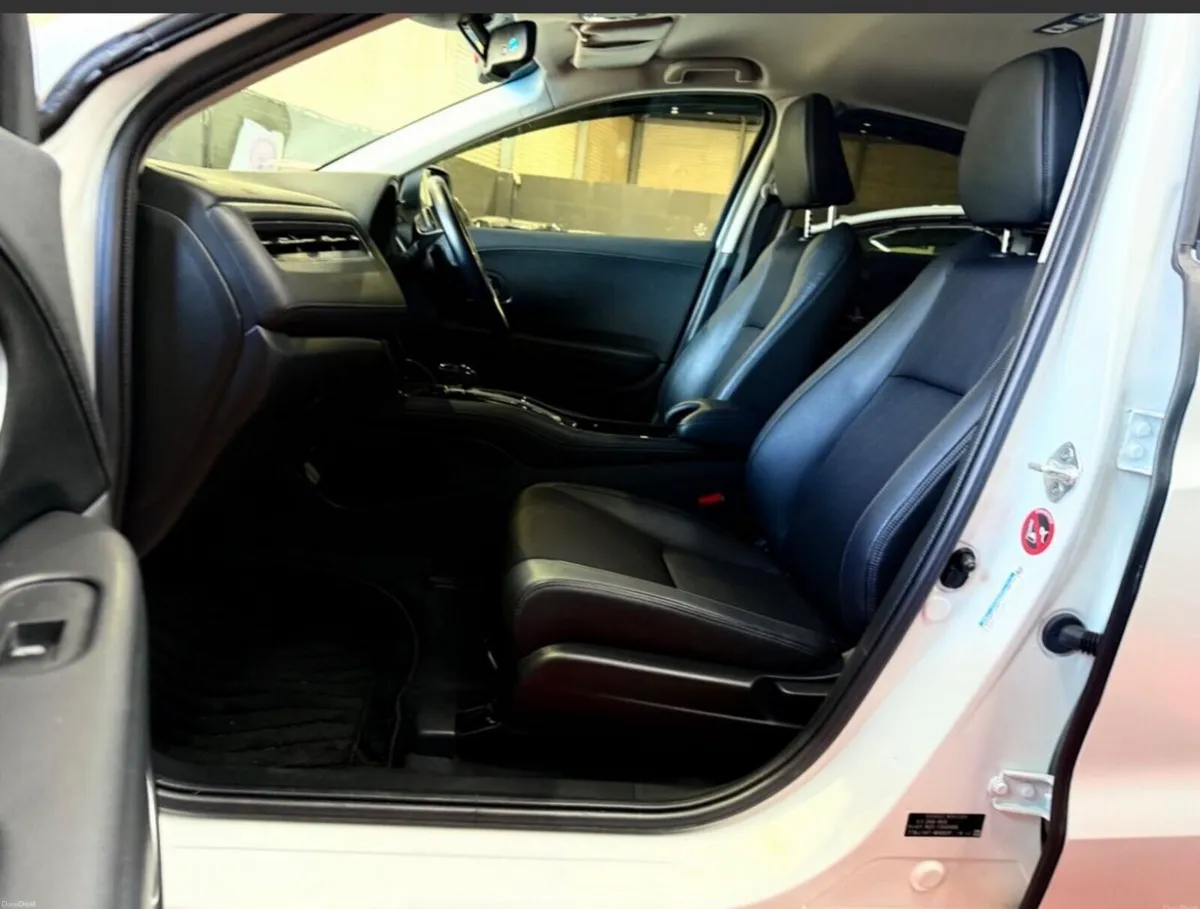 Honda Vezel Z 1.5 Hybrid 2019 - Image 2