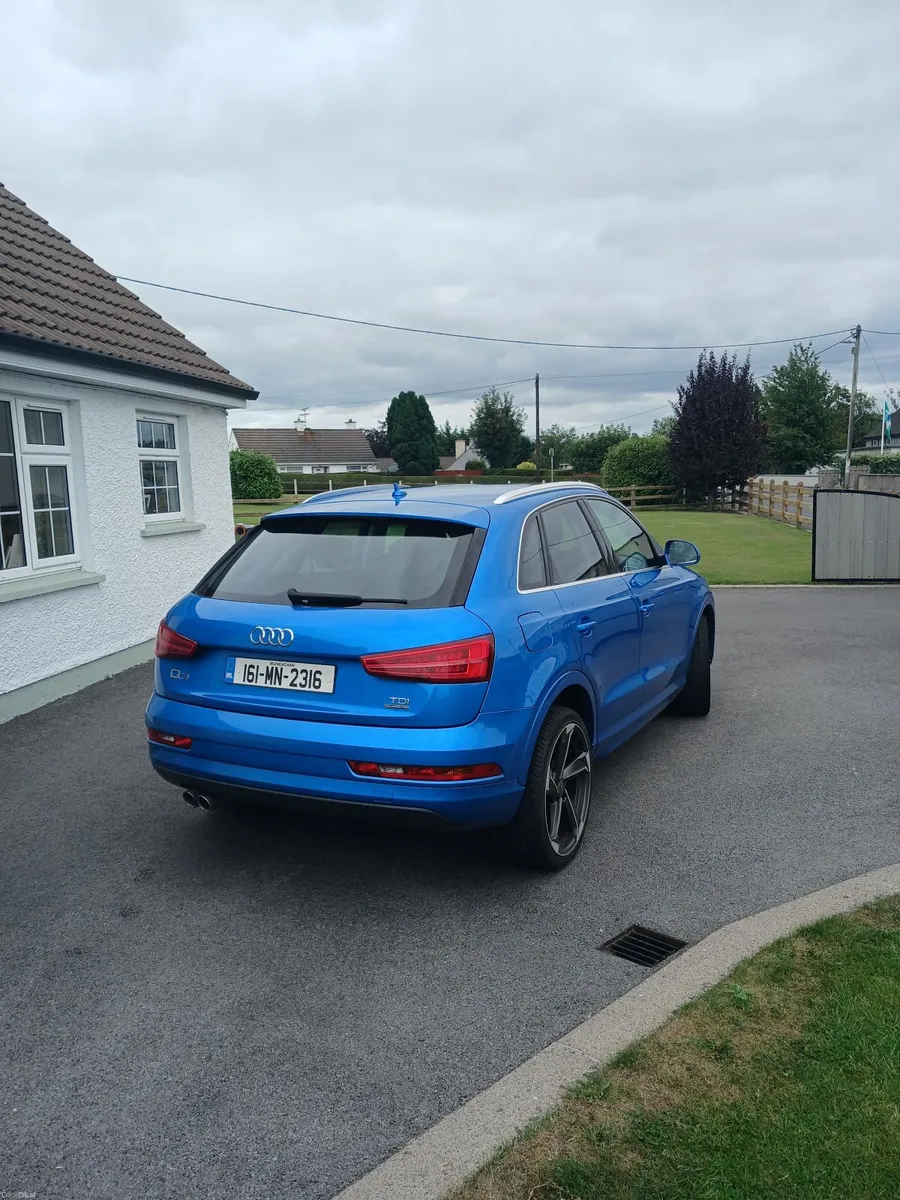 Audi Q3 2016 - Image 5