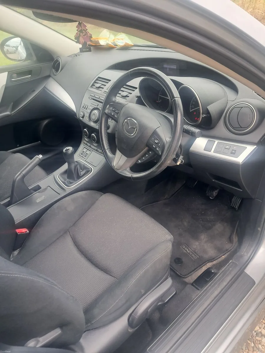 Mazda Mazda3 2013 - Image 3