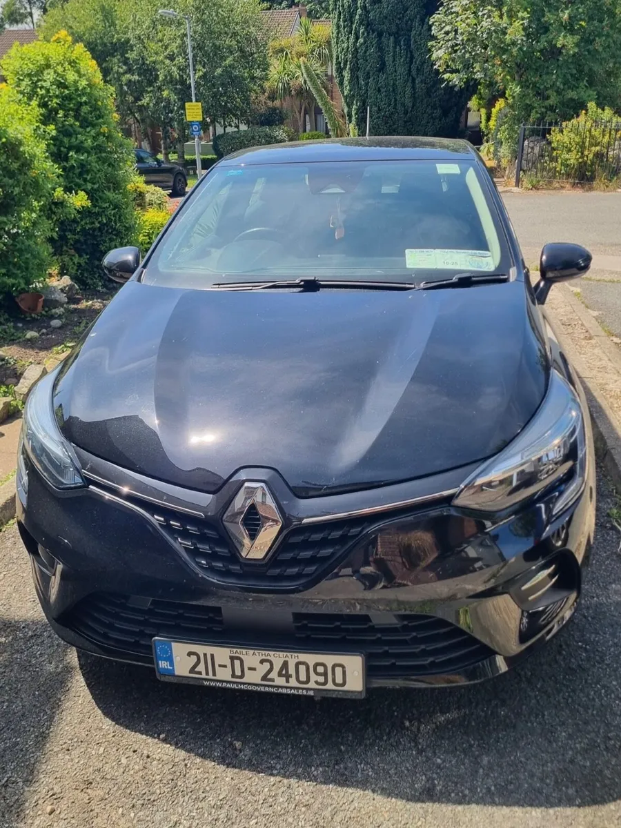 Renault Clio 2021 - Image 1