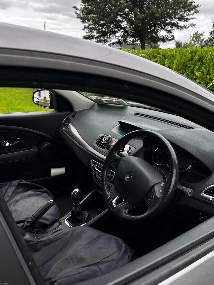Renault Fluence 2015 - Image 6