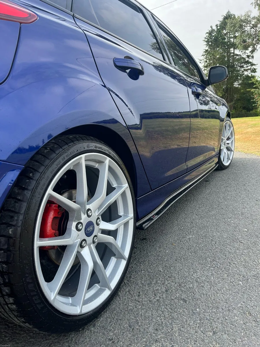 2017 Ford Focus St Line 1.5 Diesel - Image 6