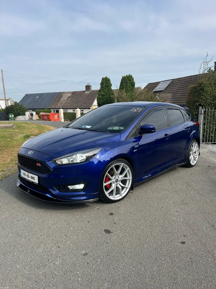 2017 Ford Focus St Line 1.5 Diesel - Image 2