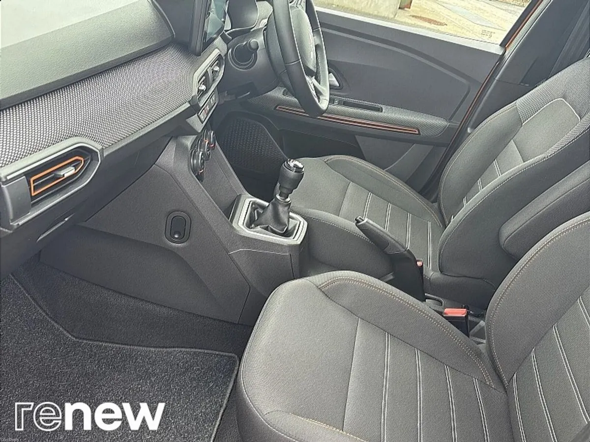 Dacia Sandero Stepway EXPRESSION 1.0 TCE 90 BHP 5D - Image 5