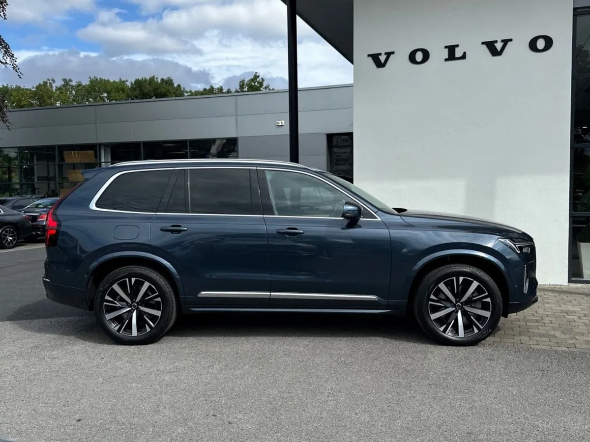 Volvo XC90 0.95% PCP on this car T8 Plus Bright AW - Image 5