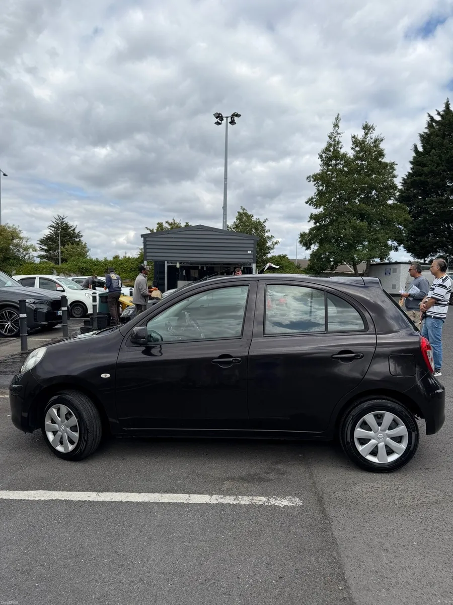 Nissan March ( Micra ) / Only 73,000 km / Automati - Image 5