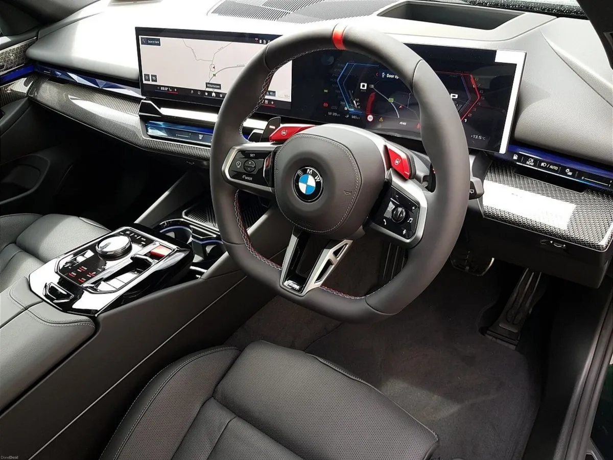BMW M5 Touring - Image 6