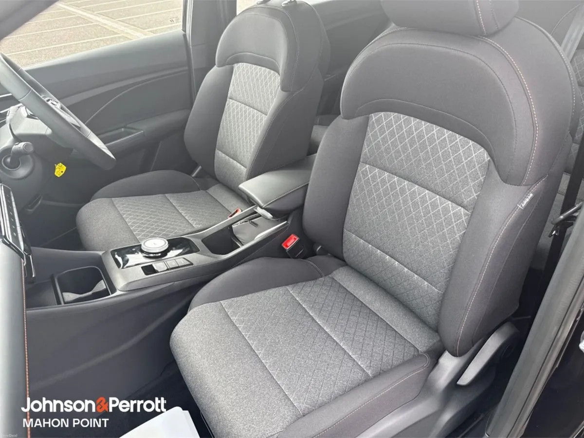 MG MG3 HYBRID AUTO *262 MODEL LIMITED OFFER* - Image 3