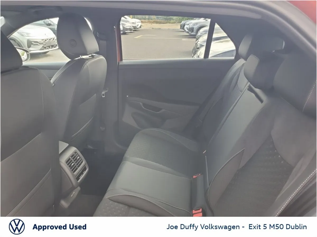 Volkswagen T-Roc R-LINE 1.5TSI 150HP MHEV - Image 6
