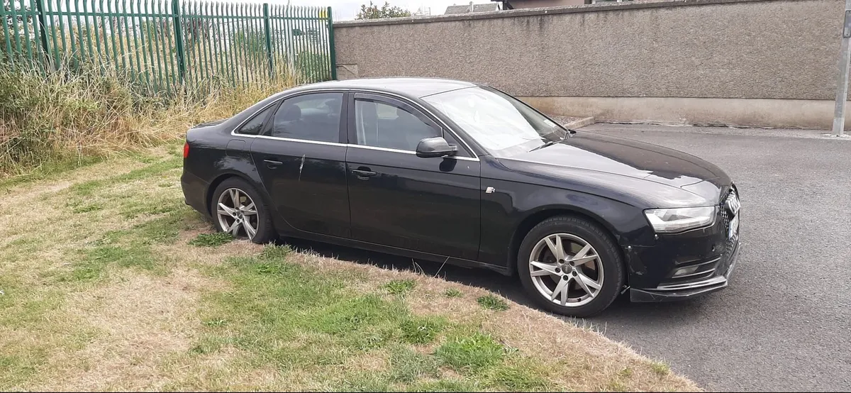 Audi A4 2012 - Image 1