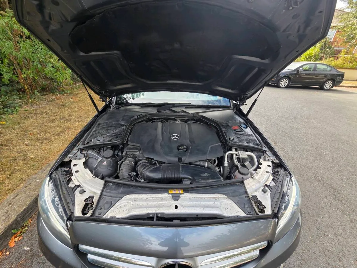Car - Image 2