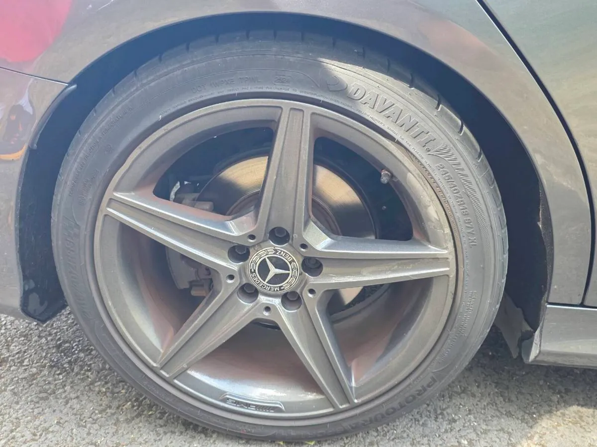 Car - Image 6