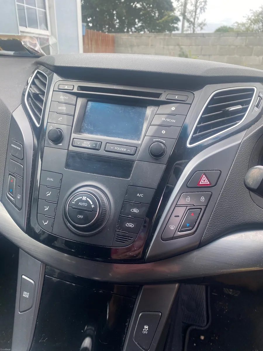 Hyundai i40 Tourer Comforter Plus 2016 1.7D - Image 3