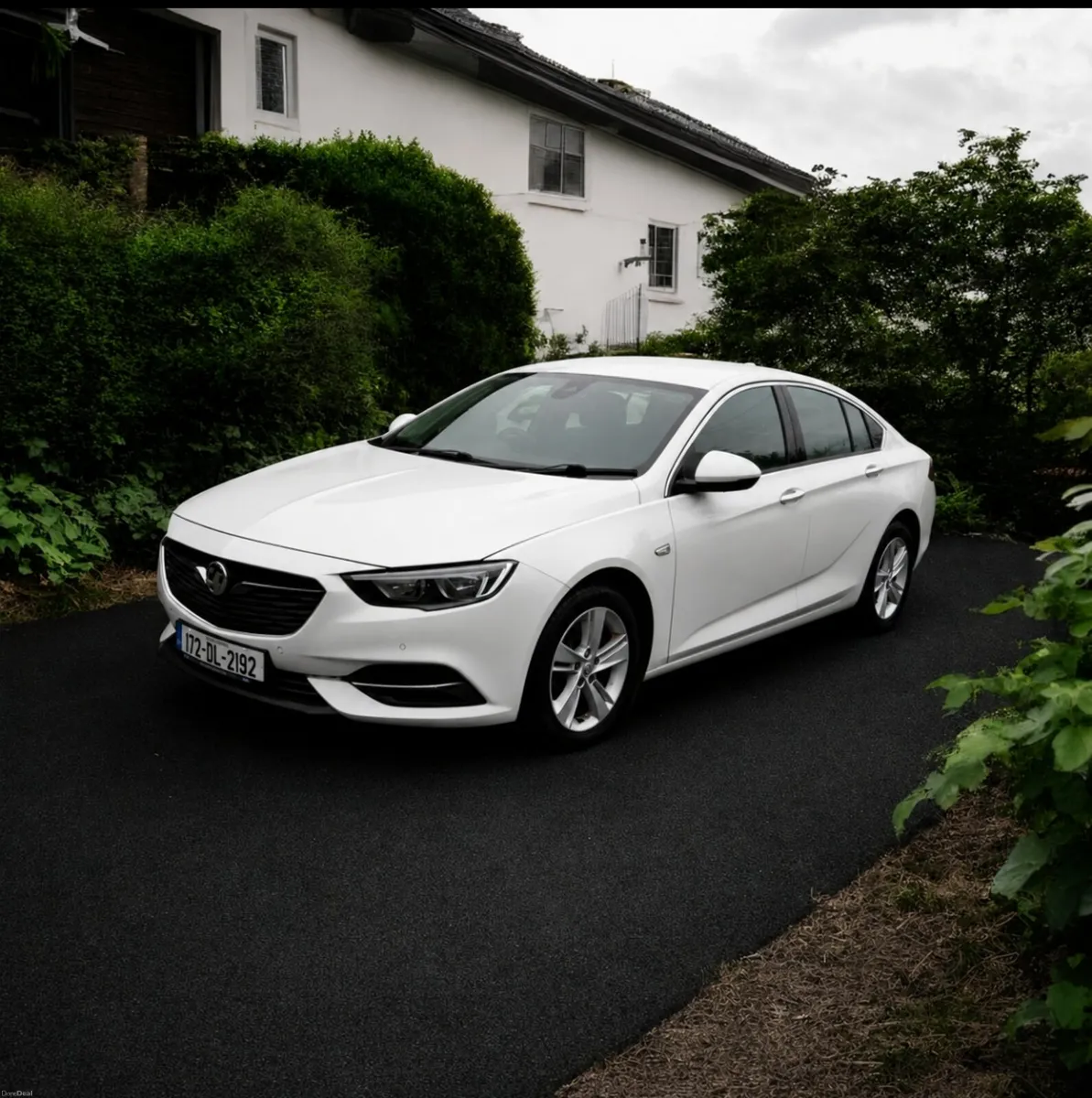 Vauxhall Insignia 1.6D  New NCT - Image 2