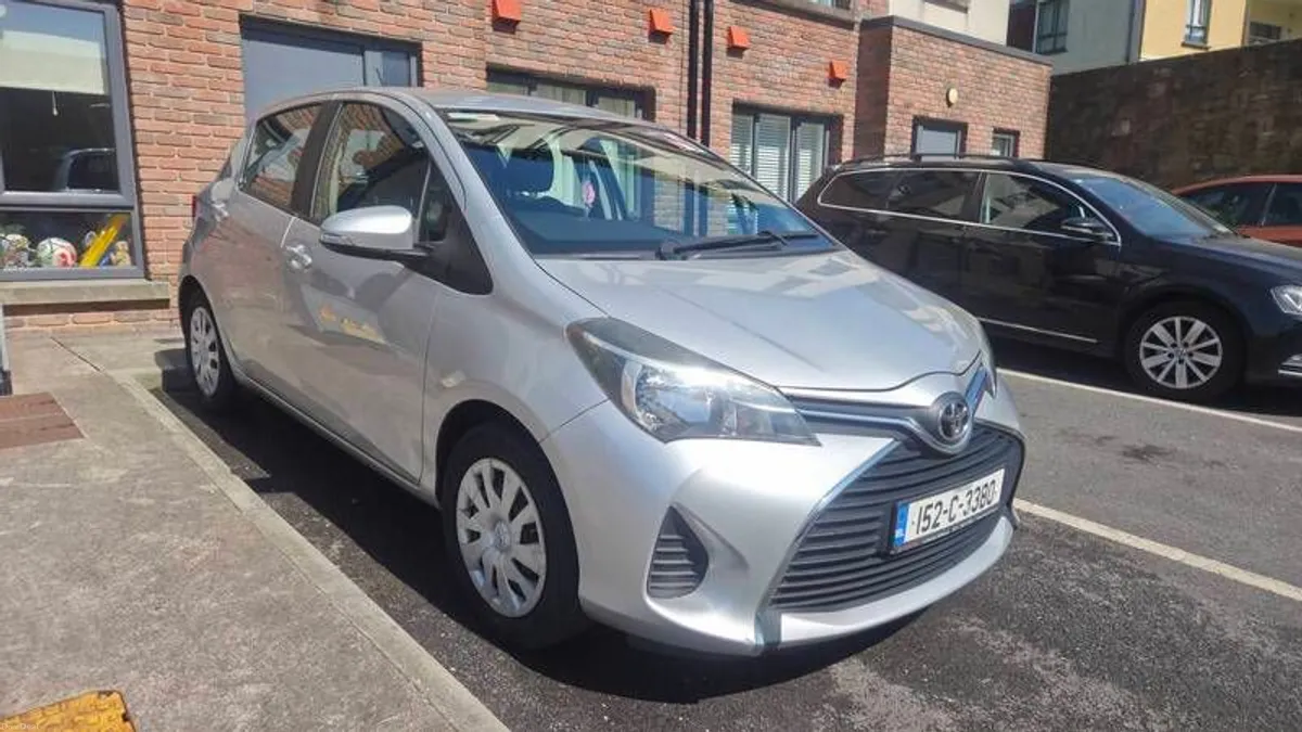2015 Toyota Yaris - Image 3
