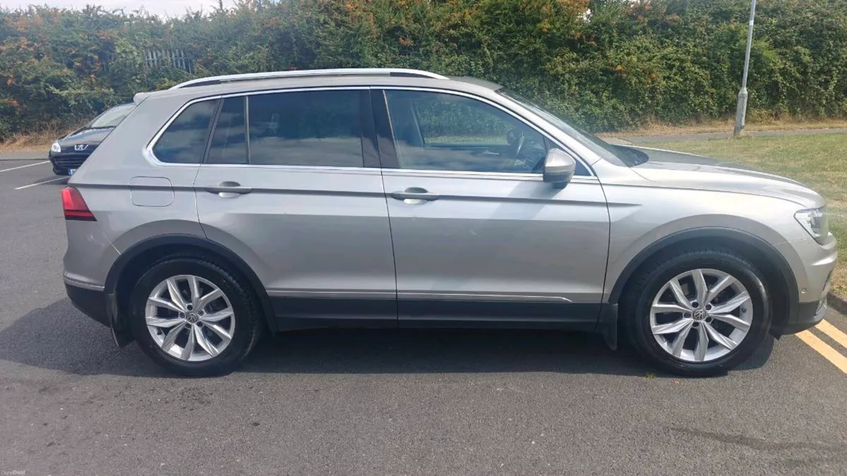 Volkswagen Tiguan Highline 2.0 manual - Image 2