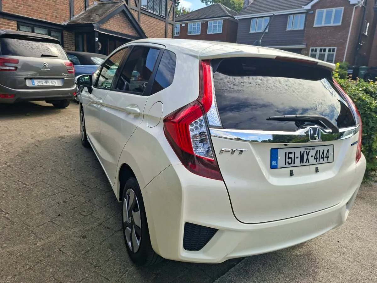 HONDA FIT 1.5 PETROL HYBRID AUTOMATIC 2015 - Image 5