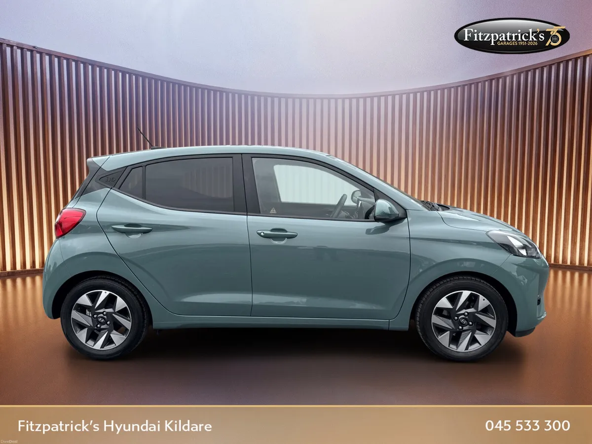 Hyundai i10 Deluxe Plus Auto - 2024 - Image 2