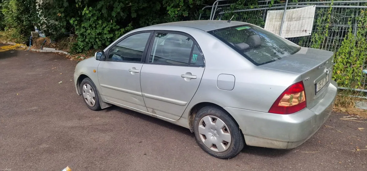 Toyota Corolla 2005 - Image 2