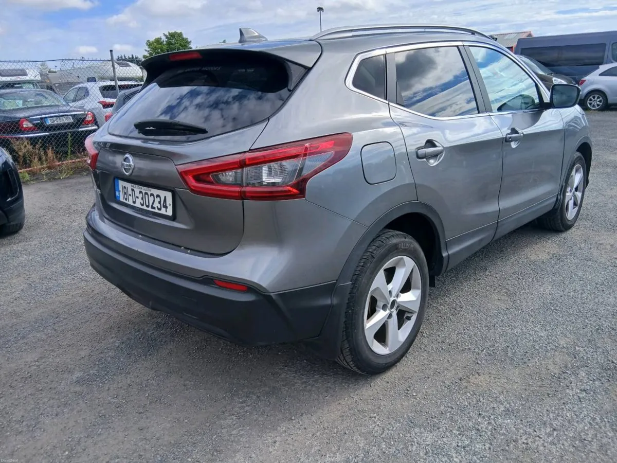 2018 NISSAN QASHQAI PETROL AUTOMATIC - Image 5