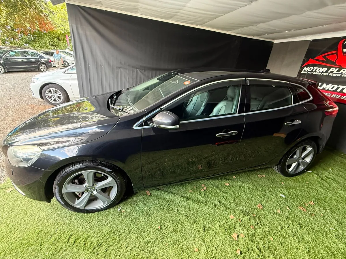 VOLVO V40 1.6 AUTOMATIC - Image 4