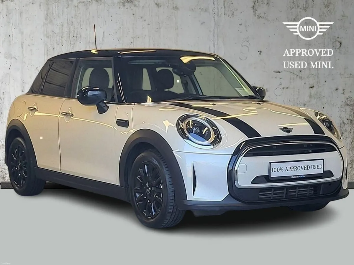 Mini Cooper 5-Door Cooper Classic - Image 1