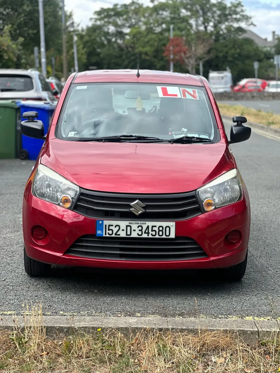 Family owned low milage fuel efficient Car forSale - Image 5