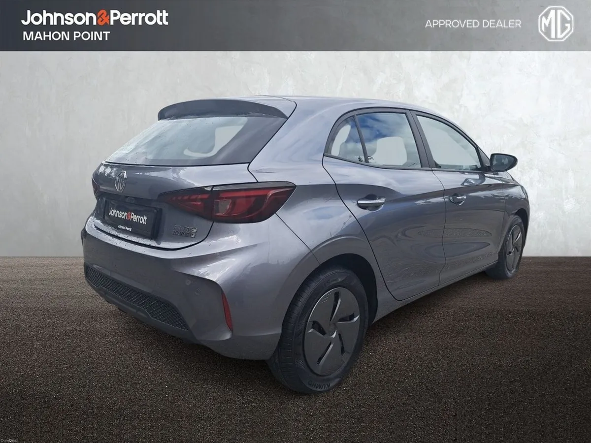 MG MG3 HYBRID AUTO *262 MODEL LIMITED OFFER* - Image 2