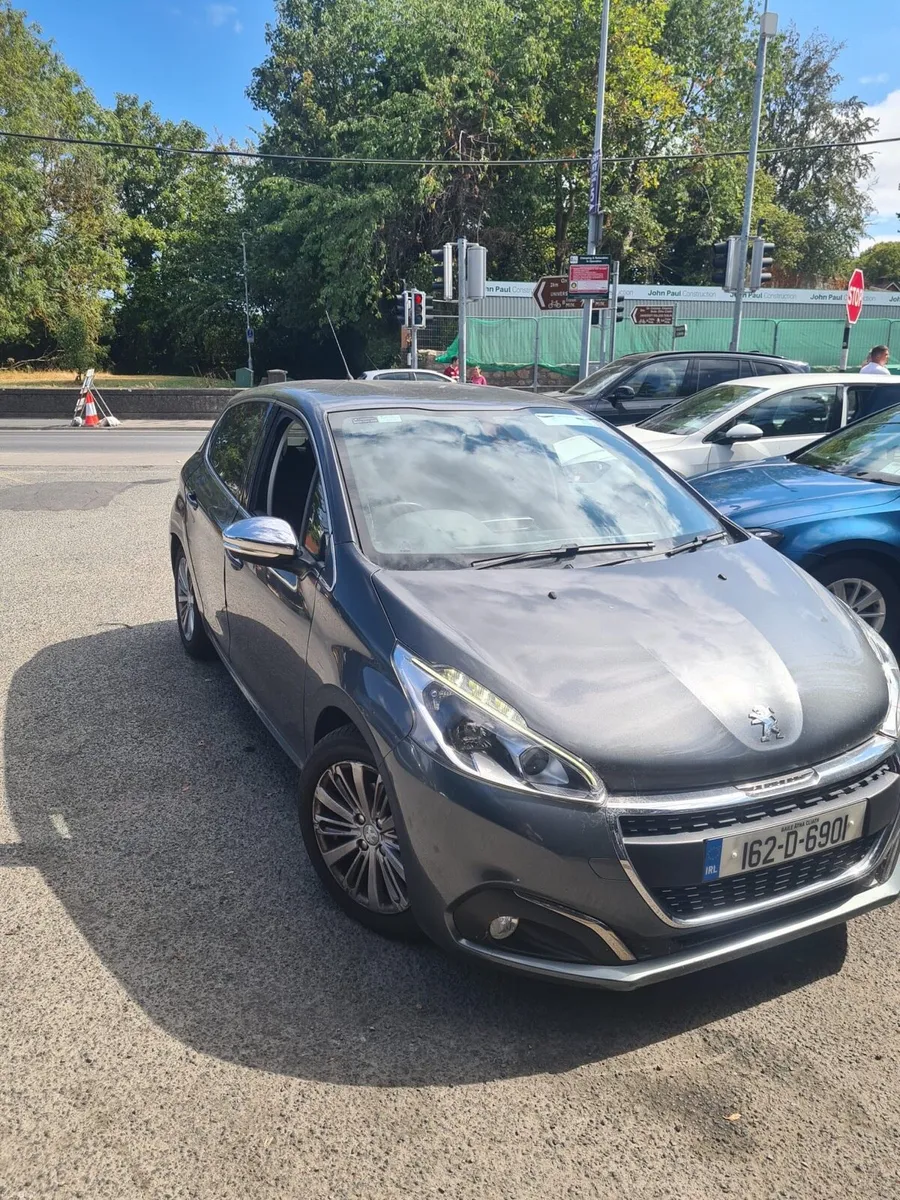 2016 Peugeot 208 low KMS - Image 1