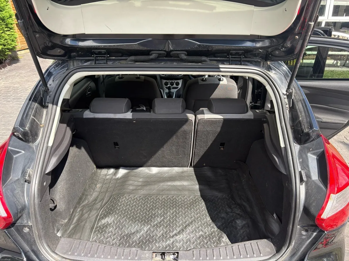 Ford Focus New NCT 09/27 - Image 6