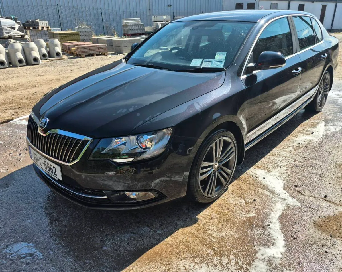 2015 Skoda Superb- Low Mileage 130k - Image 4
