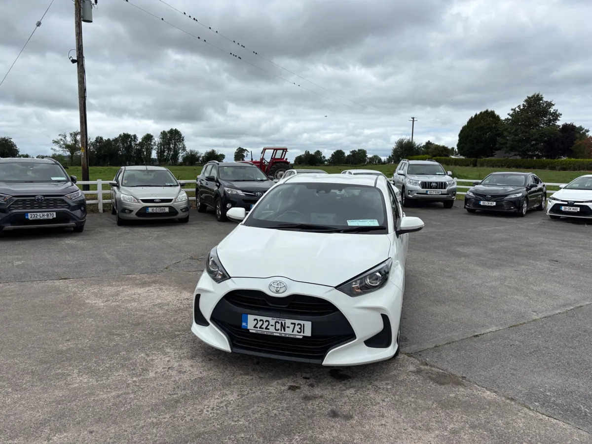 Toyota Yaris 2022 - Image 2