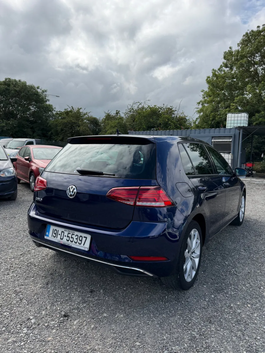 Volkswagen Golf 2019 Blue - Image 5