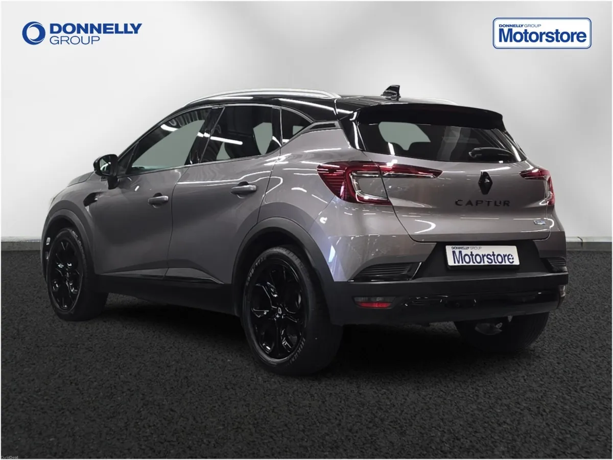 Renault Captur Hatchback Special Editions Rive Gau - Image 2