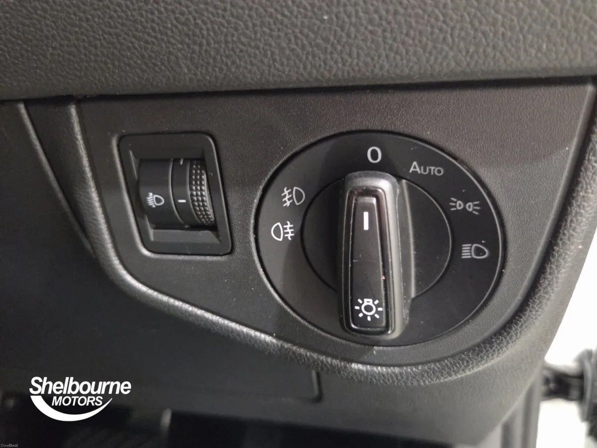 Volkswagen Taigo LIFE TSI DSG - Image 5