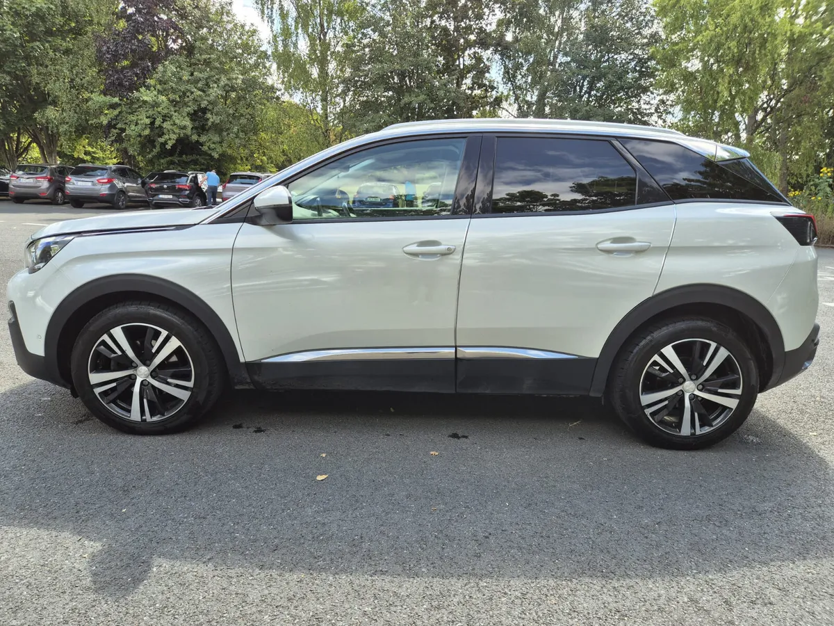 Stunning Peugeot 3008 2018 AUTOMATIC - Image 5