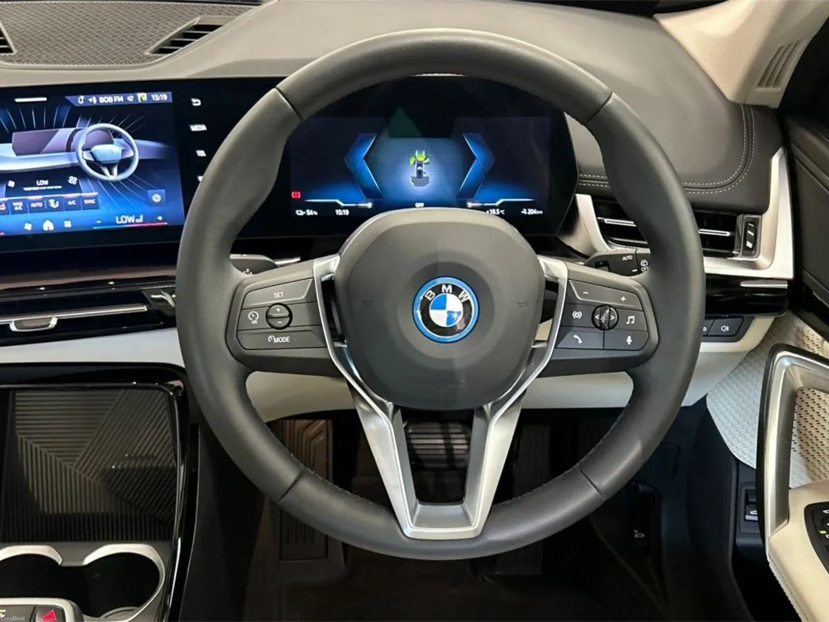 BMW iX1 eDrive20 xLine - Image 5