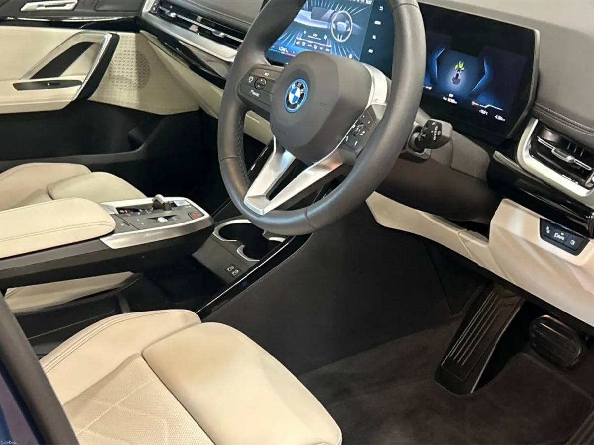 BMW iX1 eDrive20 xLine - Image 6