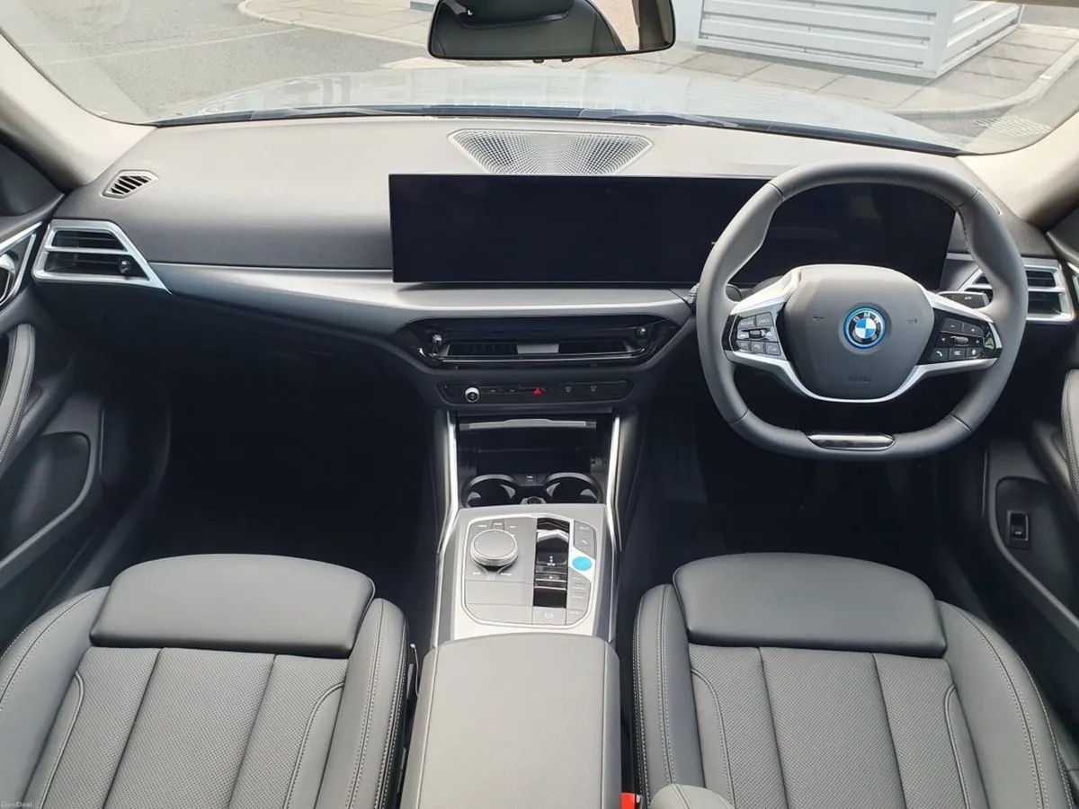 BMW i4 eDrive35 Sport - Image 4