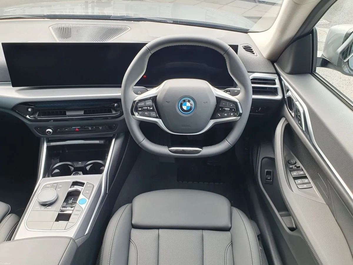BMW i4 eDrive35 Sport - Image 5