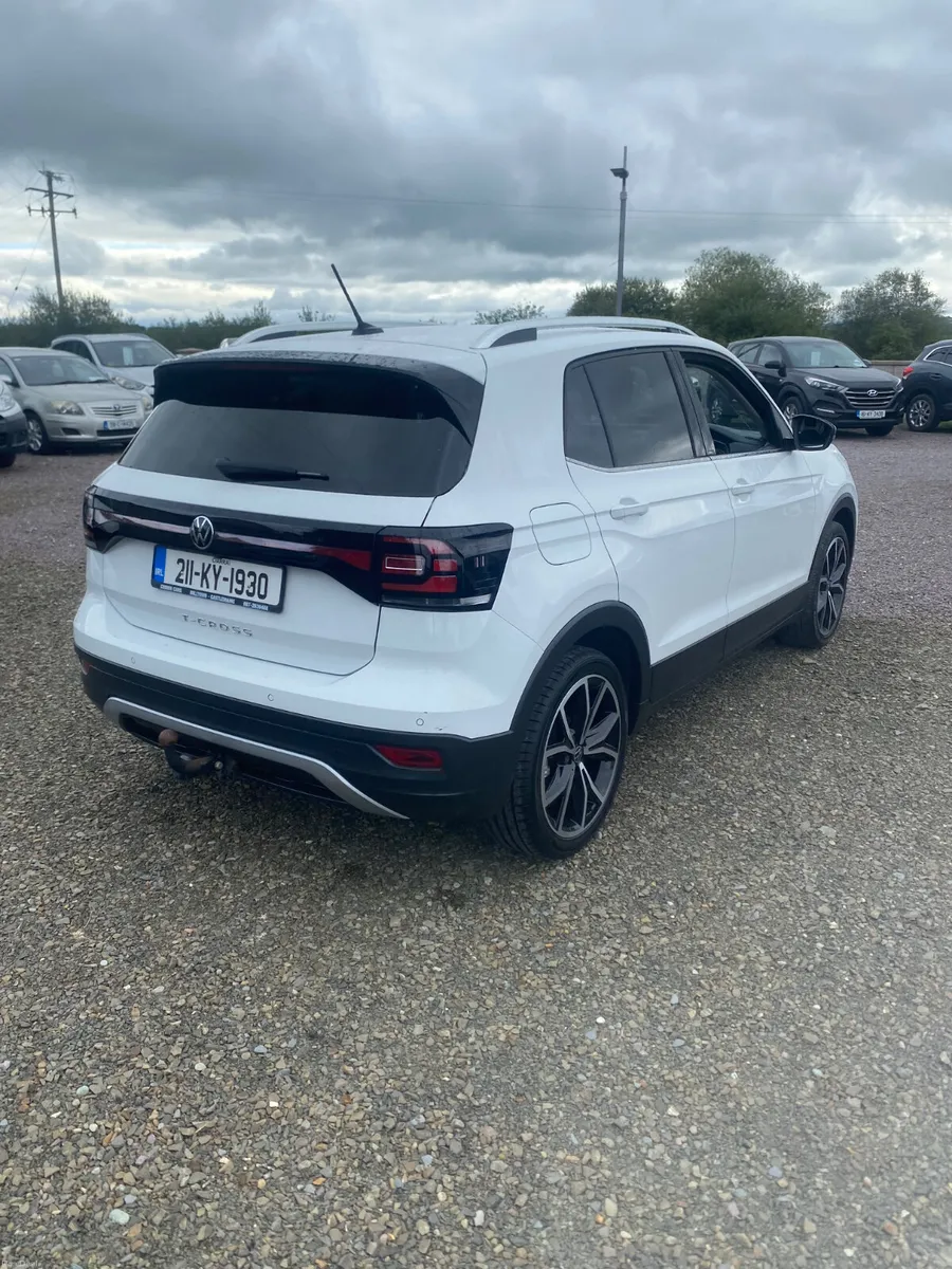 Volkswagen T-Cross 2021 - Image 2