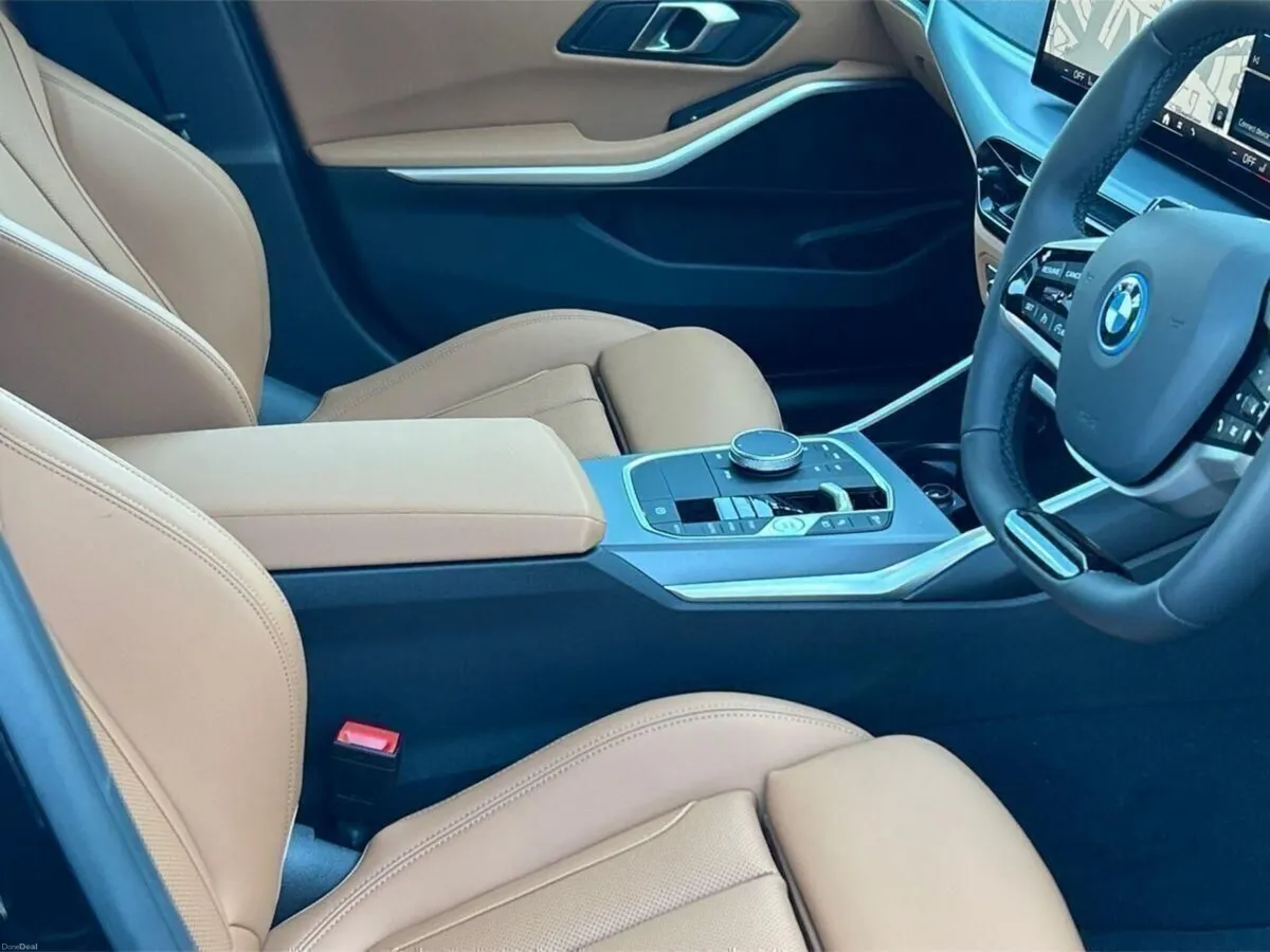 BMW 3-Series 330e Sport Saloon - Image 6