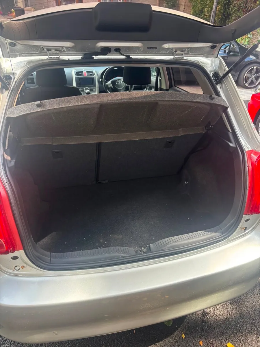 Toyota Auris 1.3 - Image 6