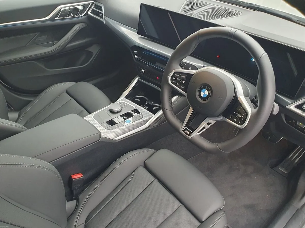 BMW i4 eDrive35 M Sport - Image 6