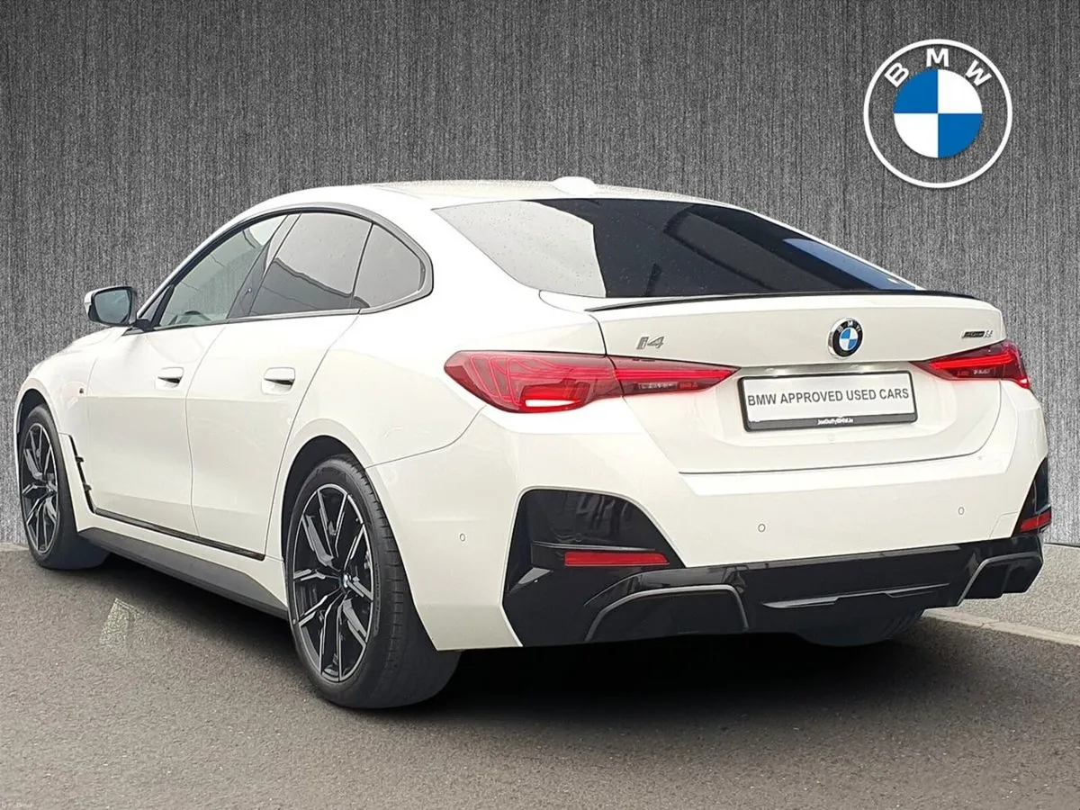 BMW i4 eDrive35 M Sport - Image 2