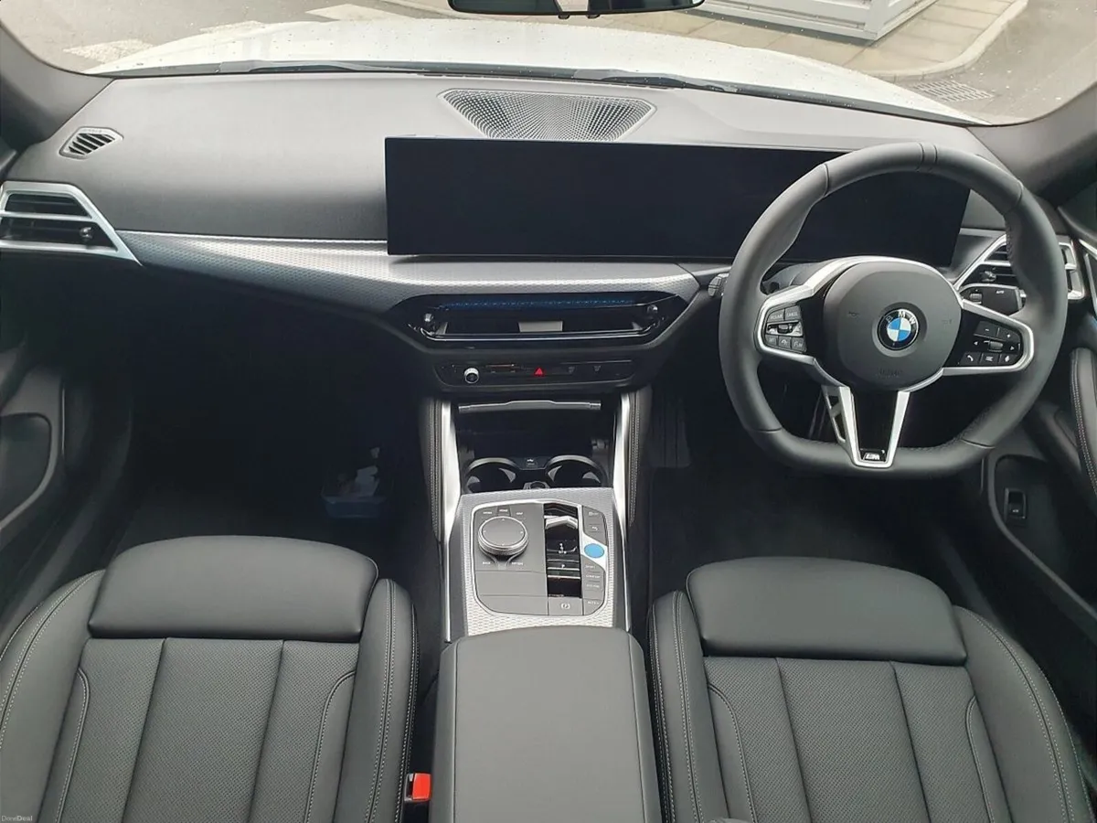 BMW i4 eDrive35 M Sport - Image 4
